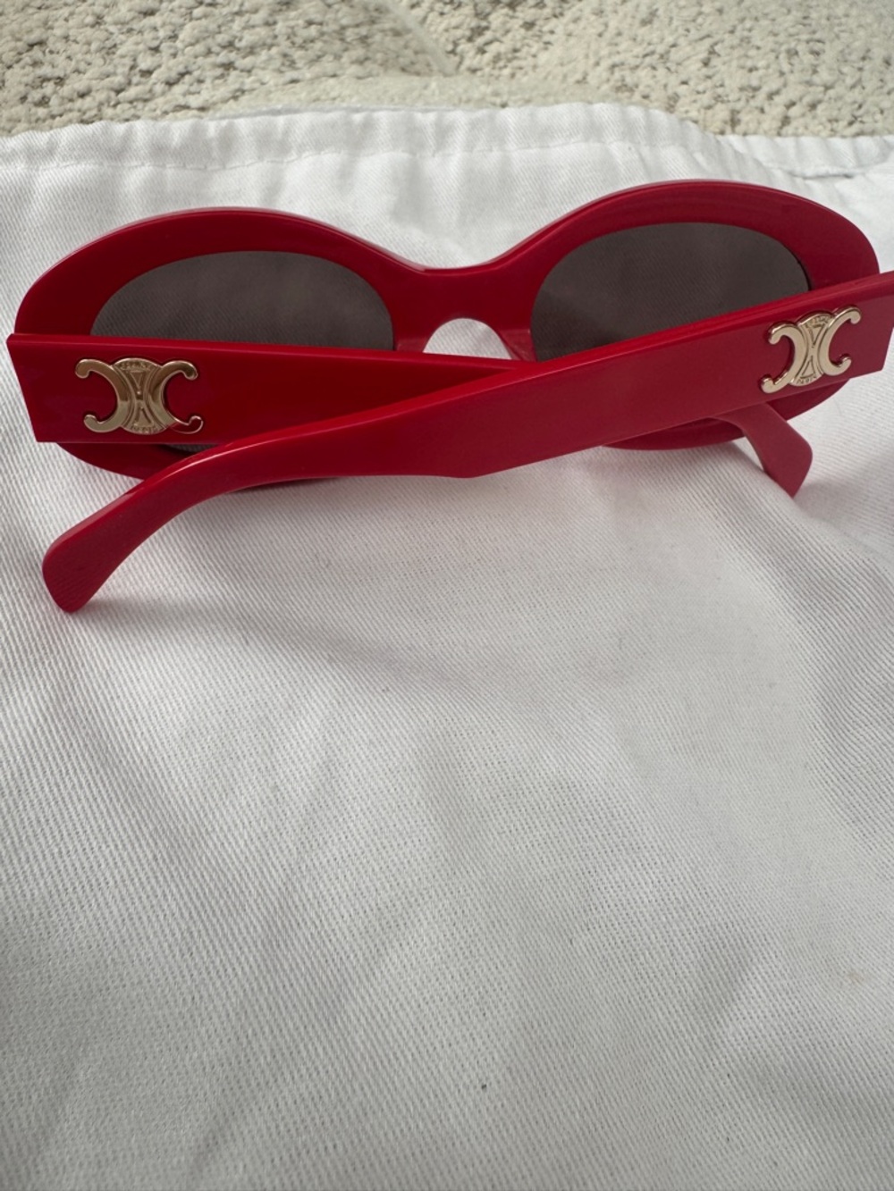 Celine Triomphe Oval Sunglasses in Red with Gold Logo - Picture 9 of 10